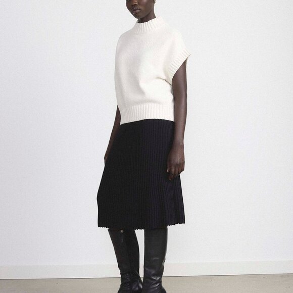 Seawool® Sweater Vest in White Cream - Picture 2 of 8